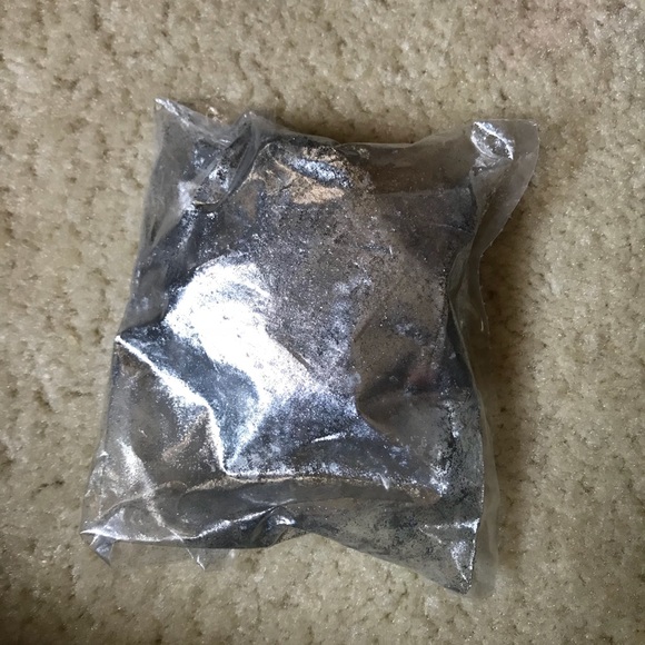 *5 for $25* Lush star light star bright bath melt - Picture 2 of 4